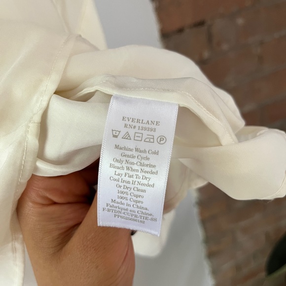 Everlane blouse - Picture 4 of 4